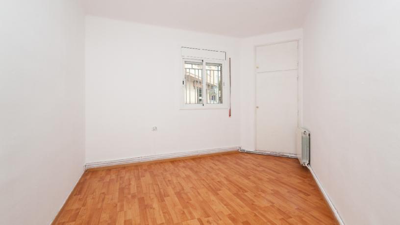 Flat for sale in calle Bages, del