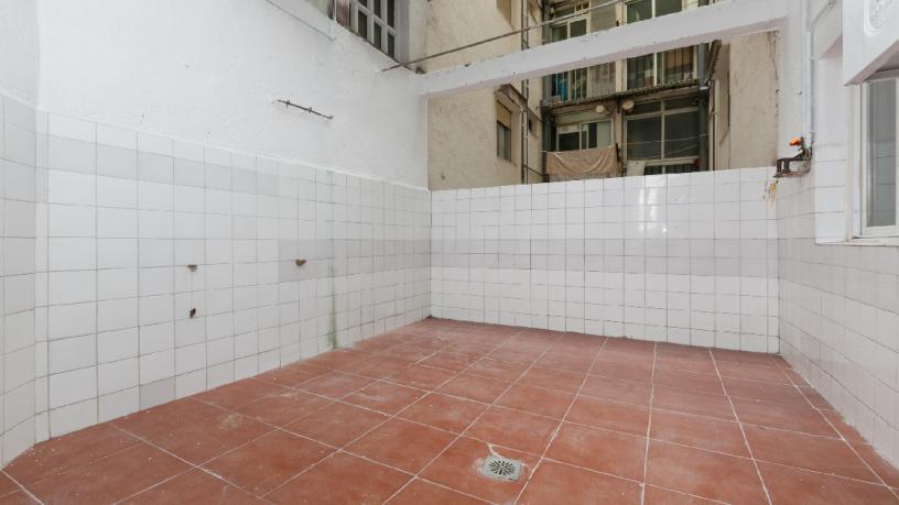Flat for sale in calle Bages, del