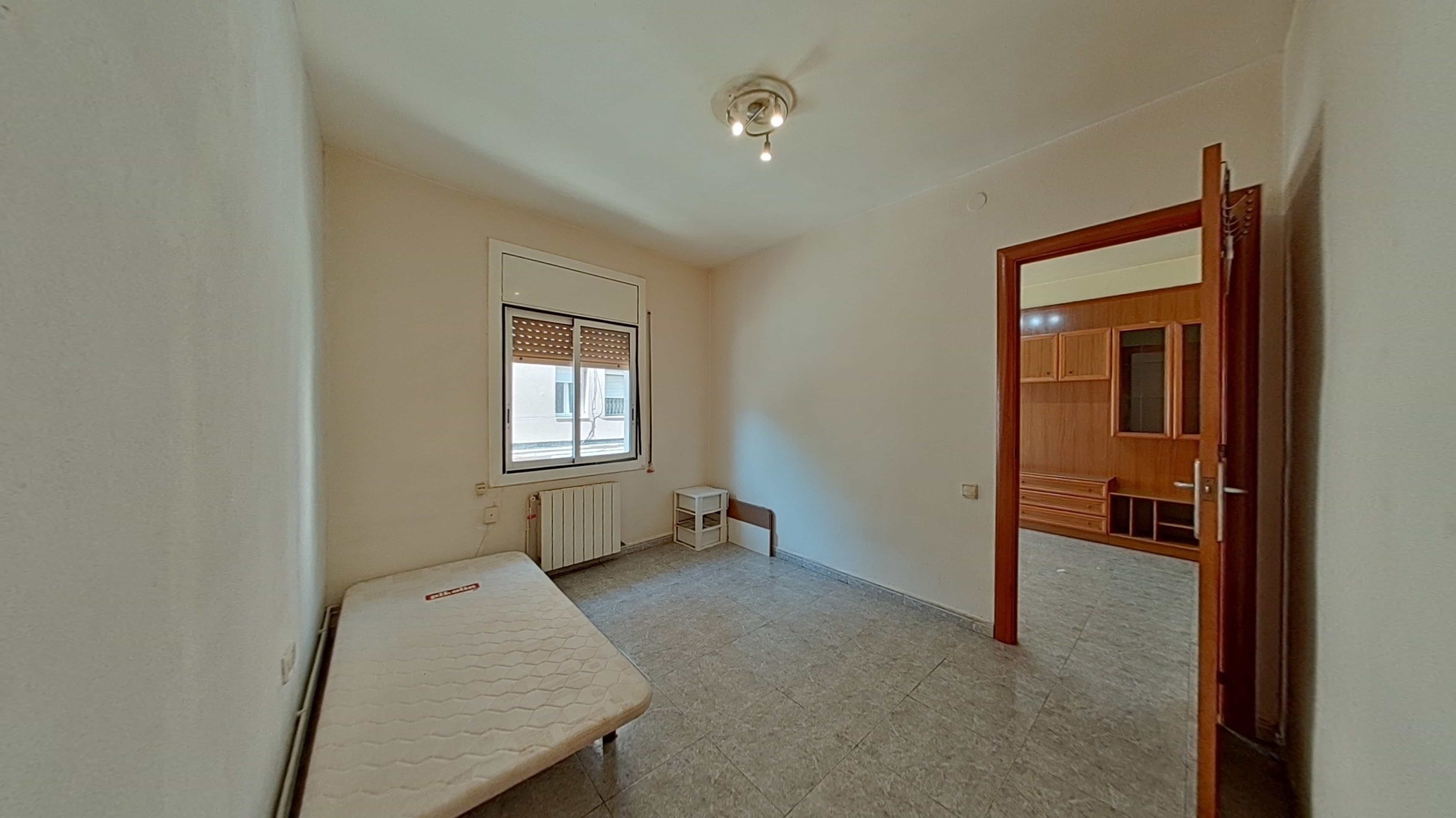 Piso en venta en calle Baldomer Sola