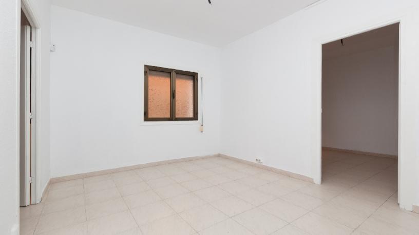 Flat for sale in calle Travau