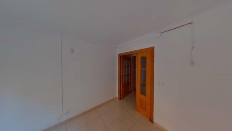Flat for sale in calle Llinars del Valles