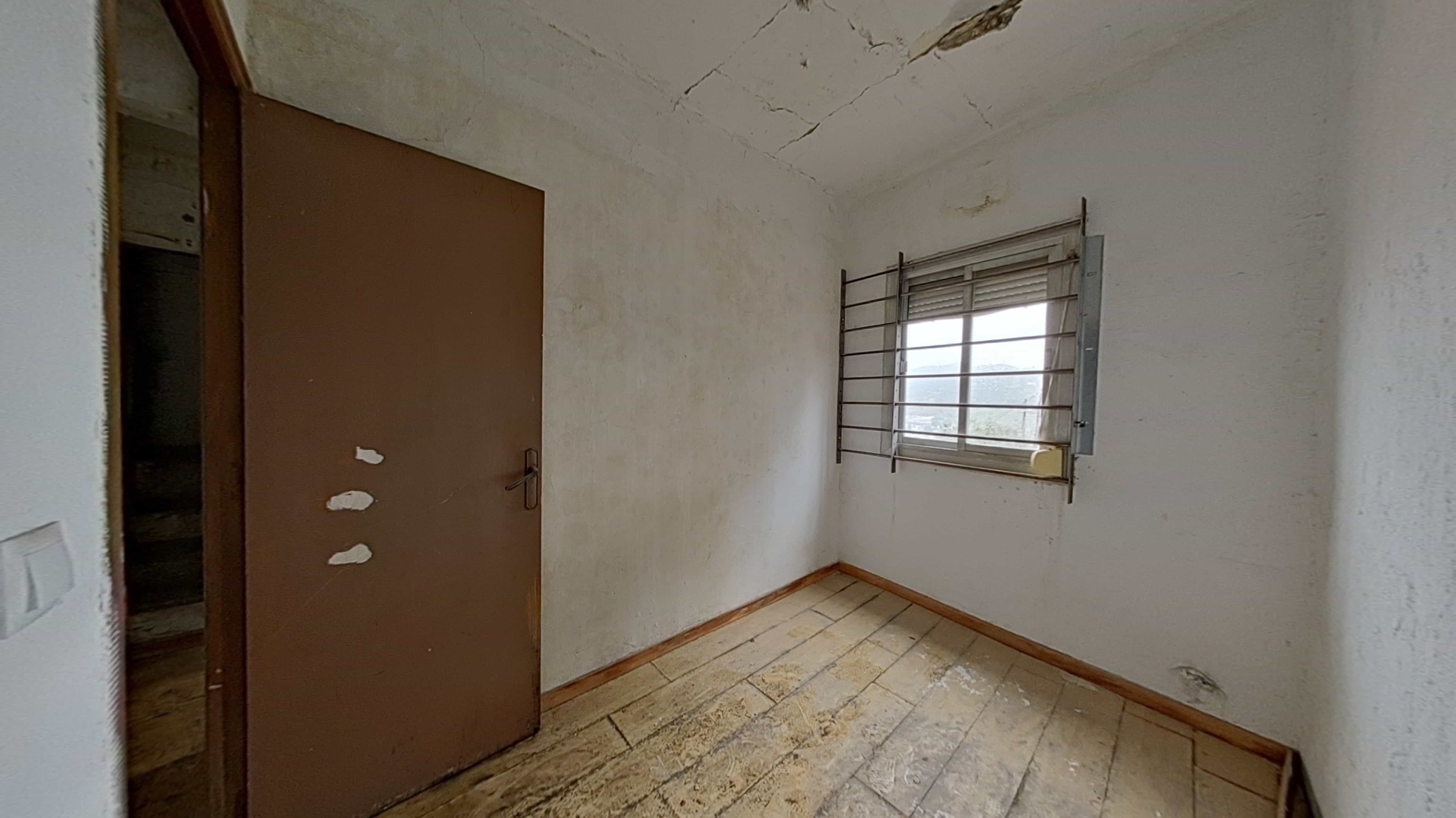 Chalet adosado en venta en calle Palau Solita