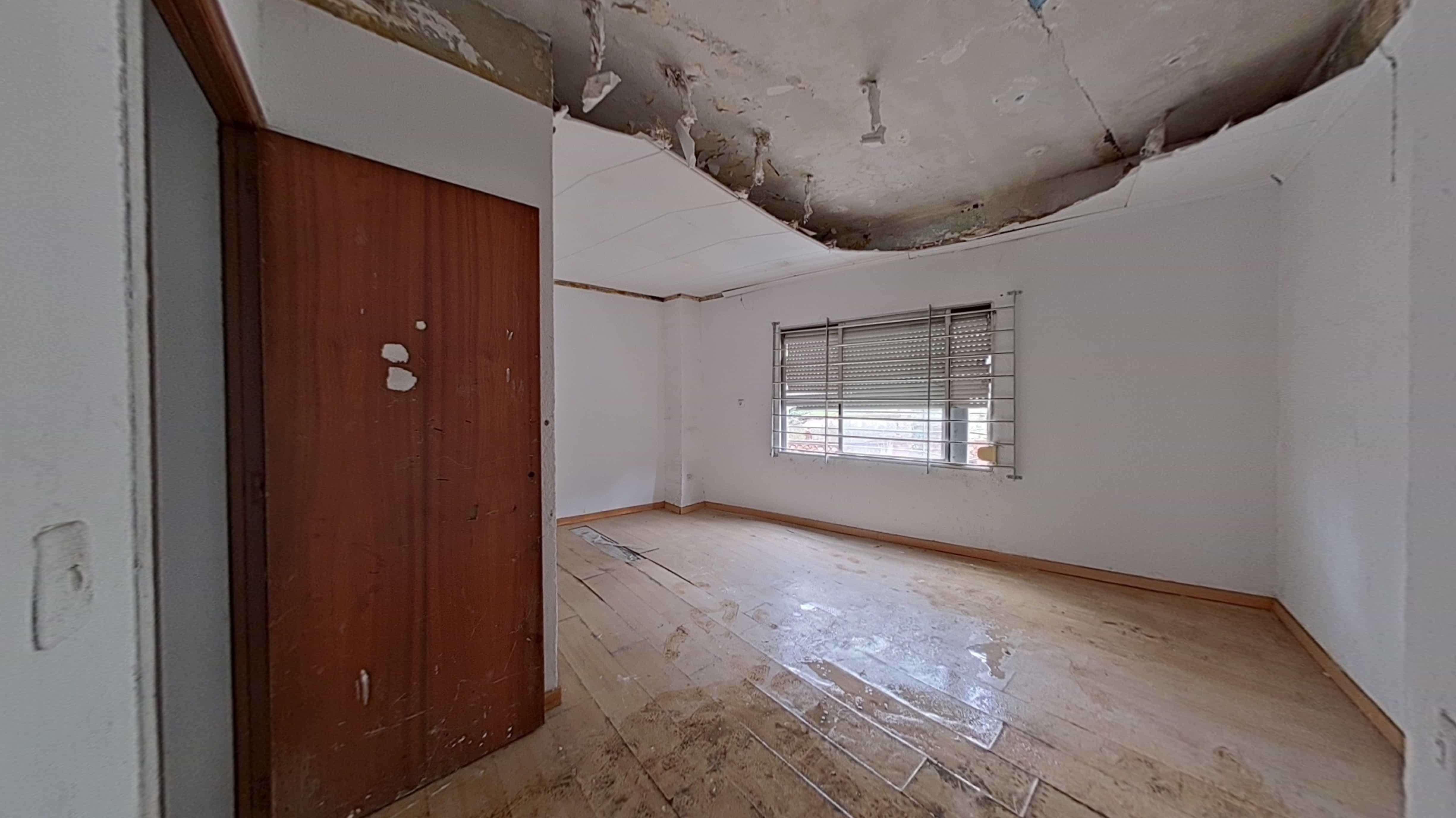 Chalet adosado en venta en calle Palau Solita
