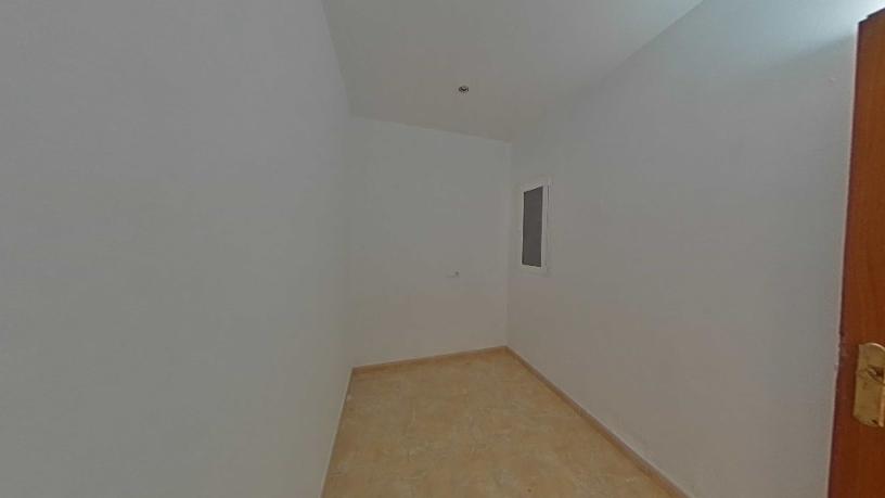 Flat for sale in calle Ferrocarrils Catalans