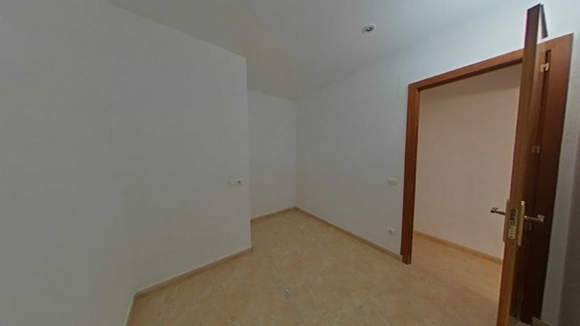 Flat for sale in calle Ferrocarrils Catalans