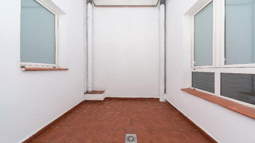 Flat for sale in calle Vallirana