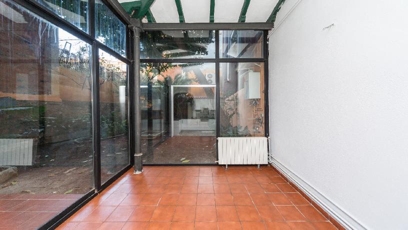 Flat for sale in calle Vallirana