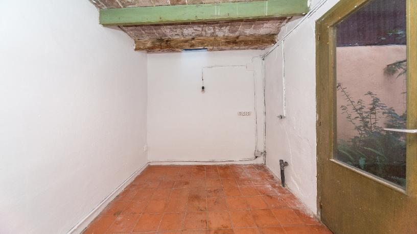 Flat for sale in calle Vallirana