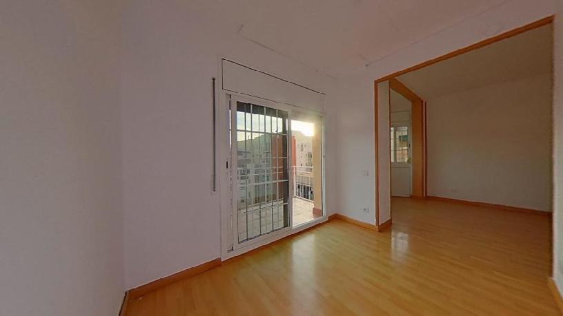 Flat for sale in calle Cienfuegos