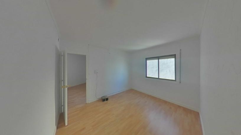 Flat for sale in calle Lluis Maria Vidal