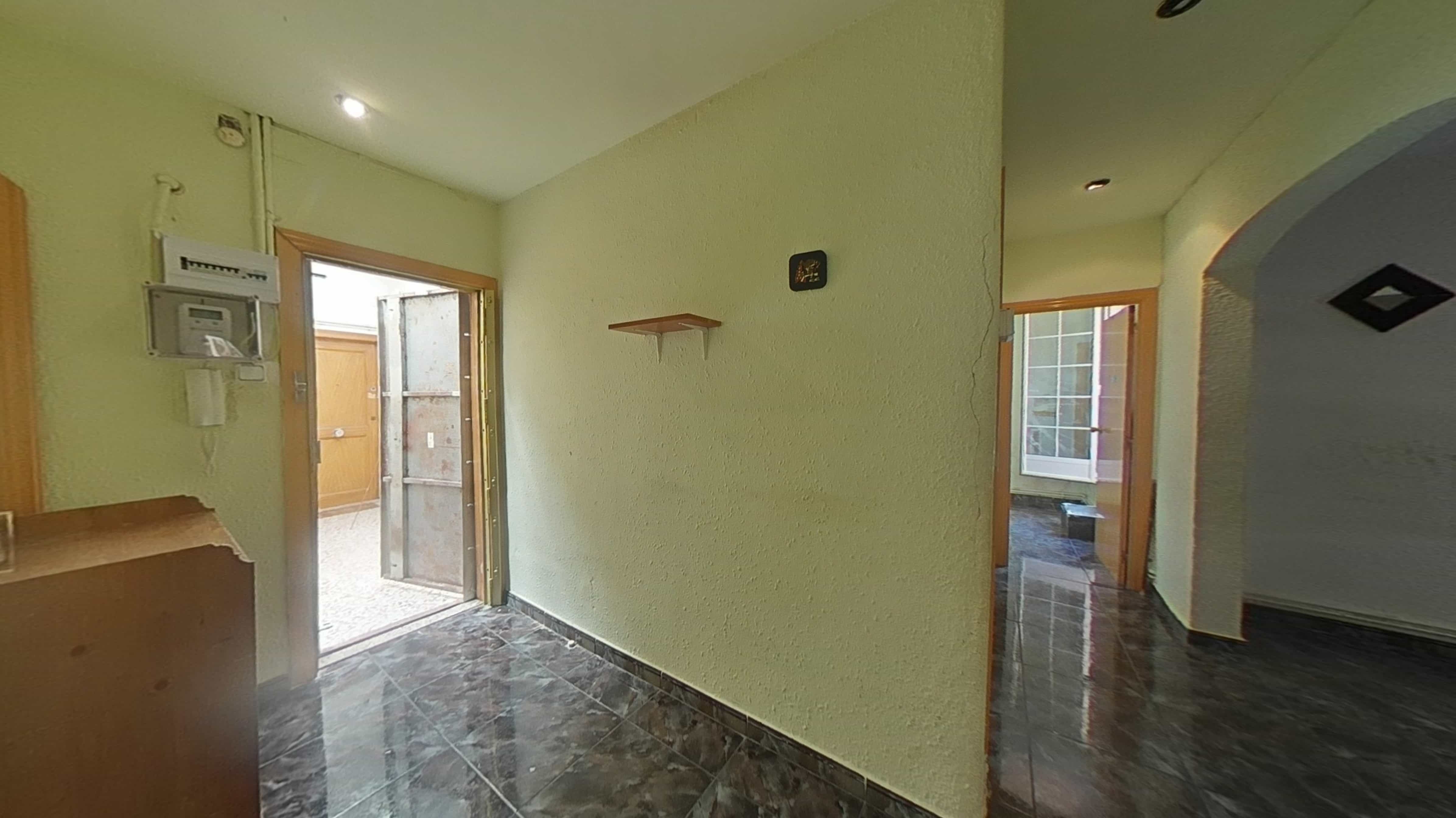 Piso en venta en calle Travau
