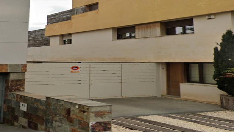 Chalet adosado en venta en calle Cingles de Bertí