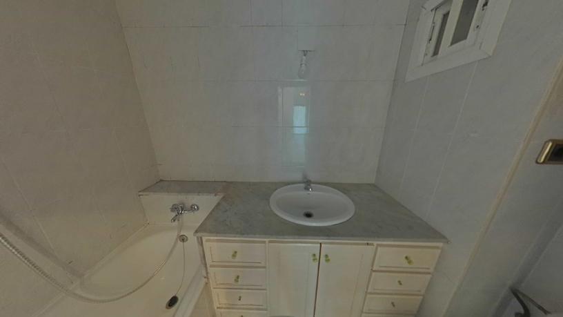 Flat for sale in calle Antoni Gaudi