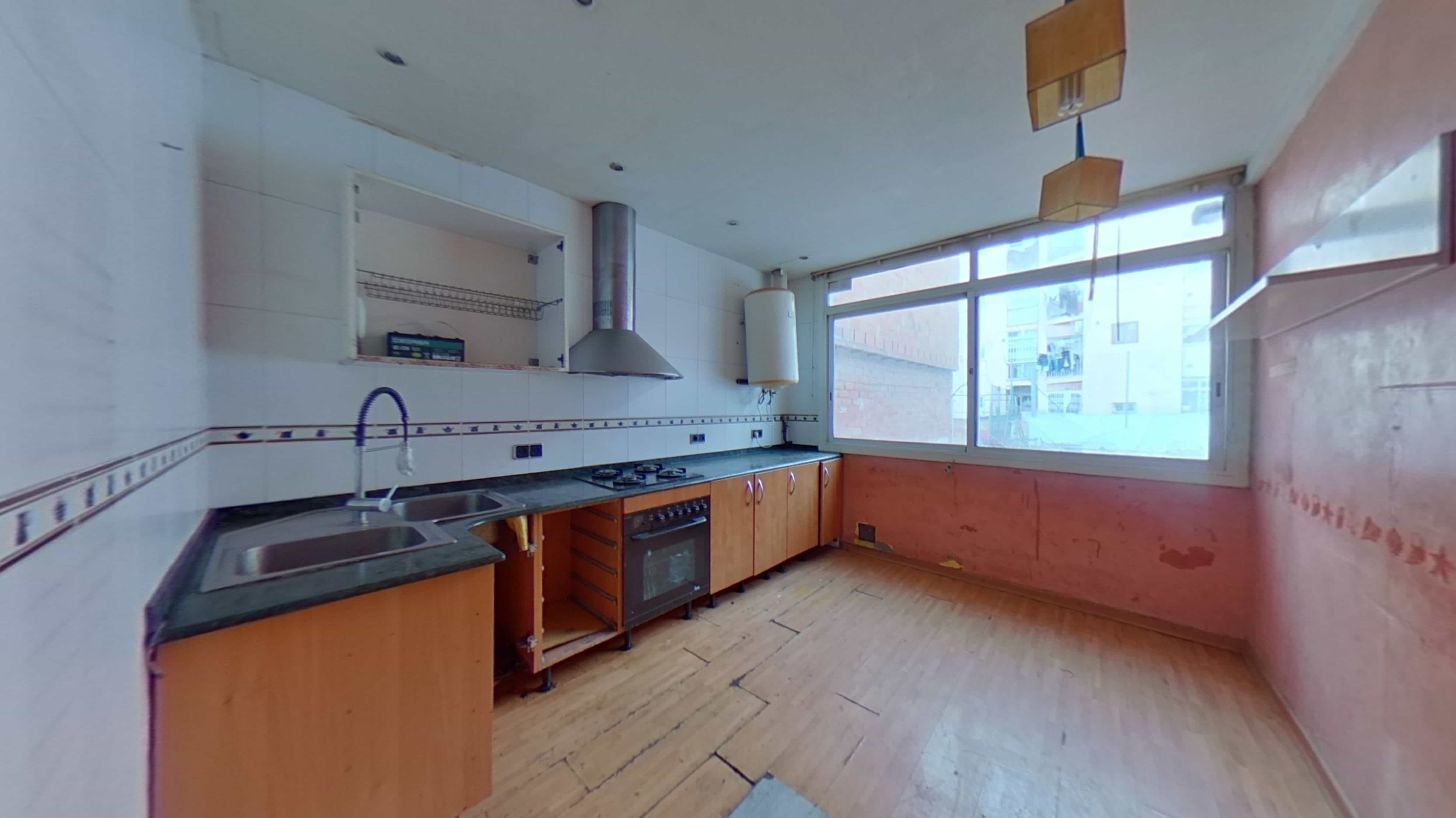 Piso en venta en avda Pau Piferrer