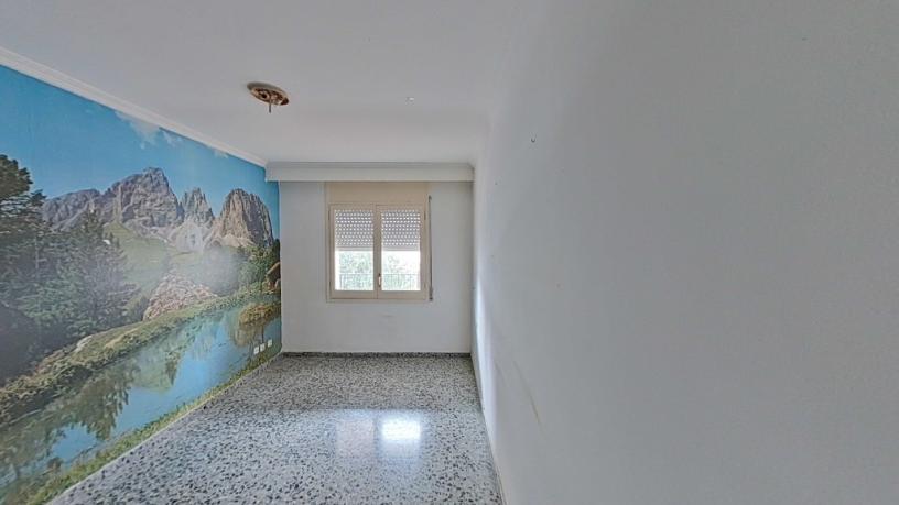 Flat for sale in psaje Escales