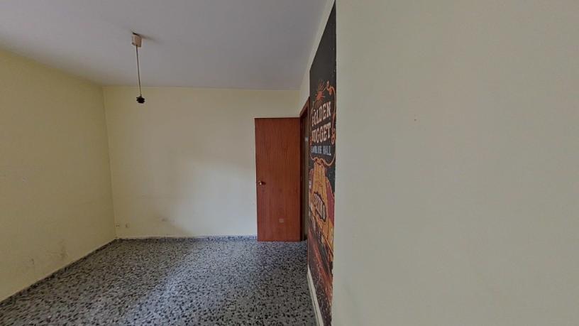 Flat for sale in psaje Escales