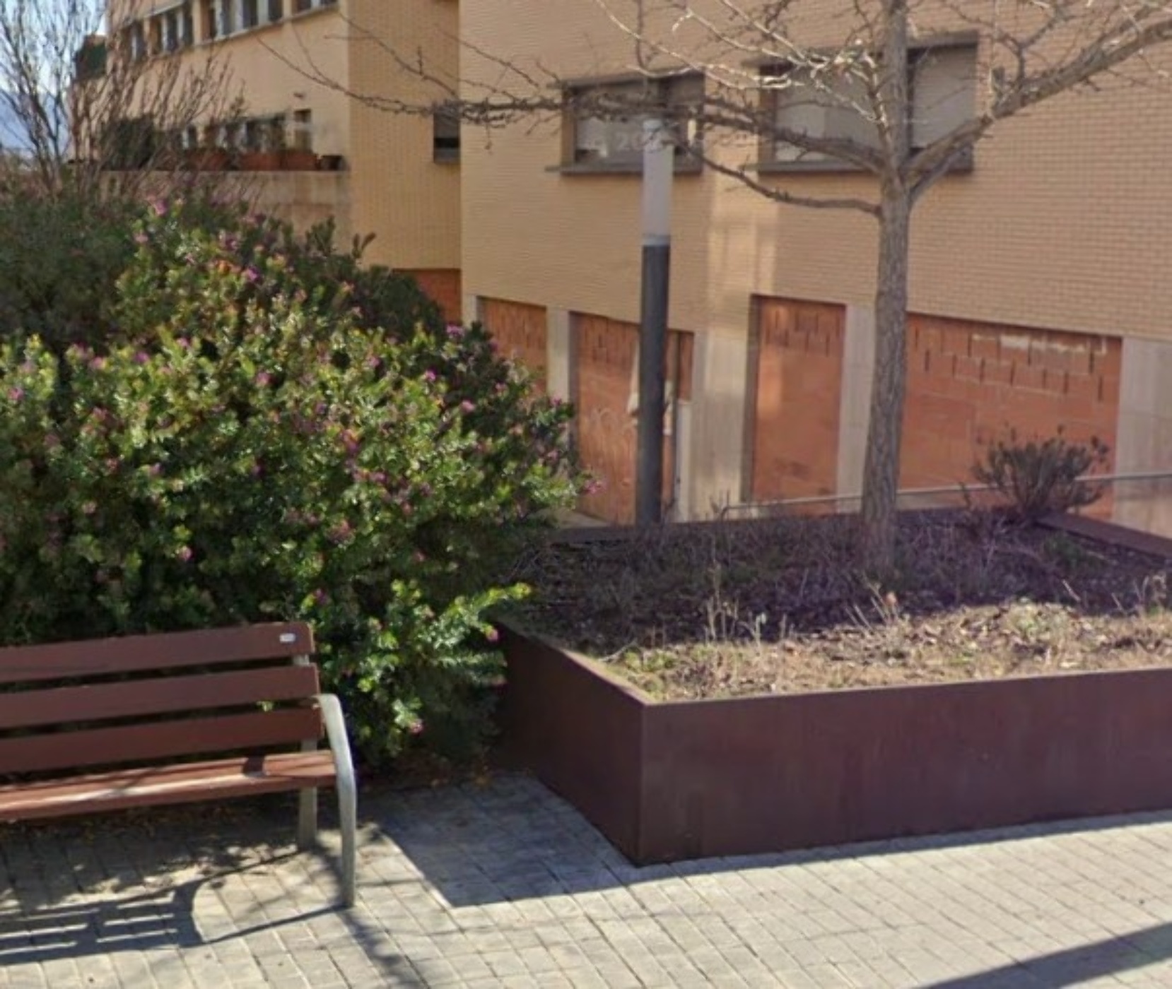 Locaux commerciaux à vendre à avda 02 Cataluña