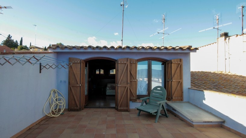 Chalet adosado en venta en carrer Carrer de Freixeneda