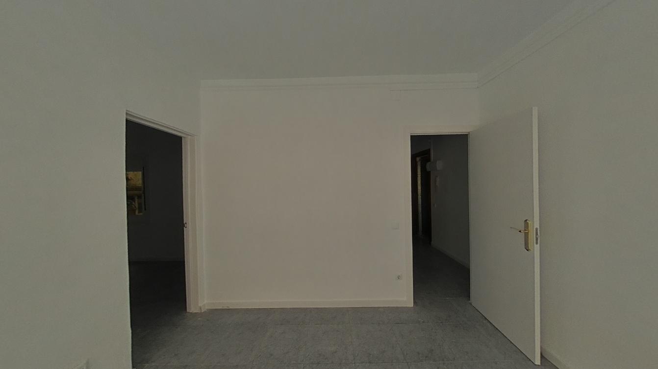 Piso en venta en calle  Narcis Monturiol