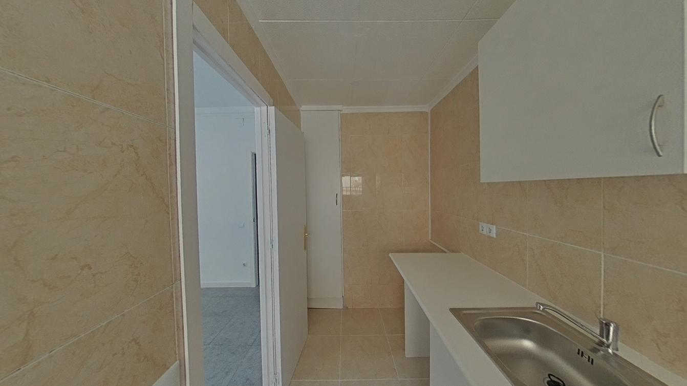 Piso en venta en calle  Narcis Monturiol