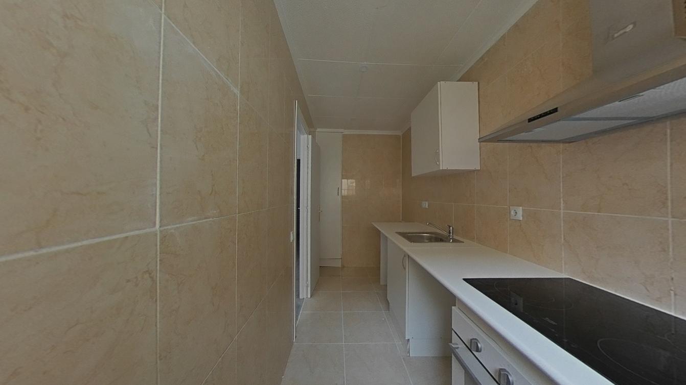 Piso en venta en calle  Narcis Monturiol