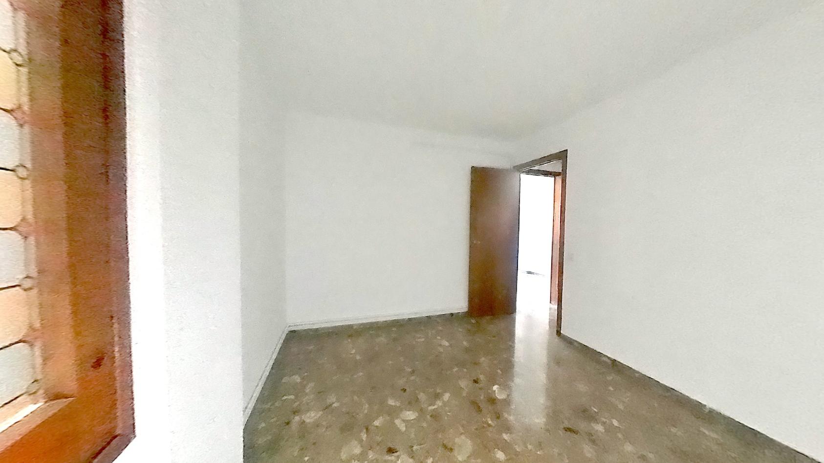 Piso en venta en calle  Equador