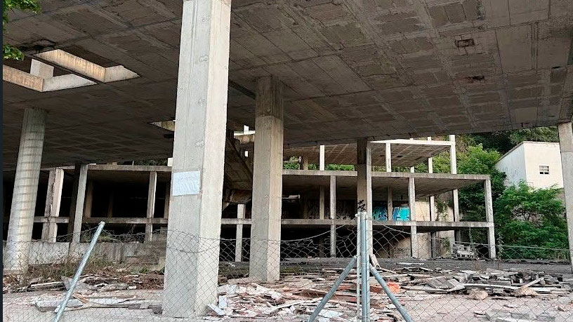 Obra parada en venta en avda Jaime Ii 131-141