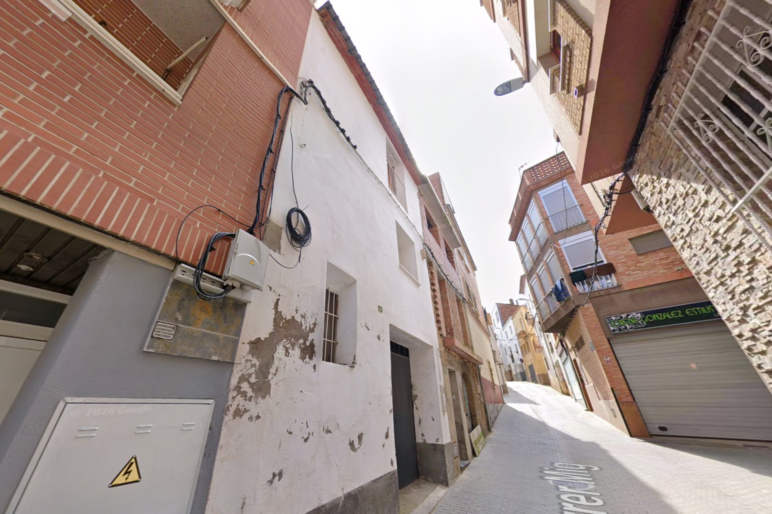 Flat On Street del Mig, Alguaire, Lérida