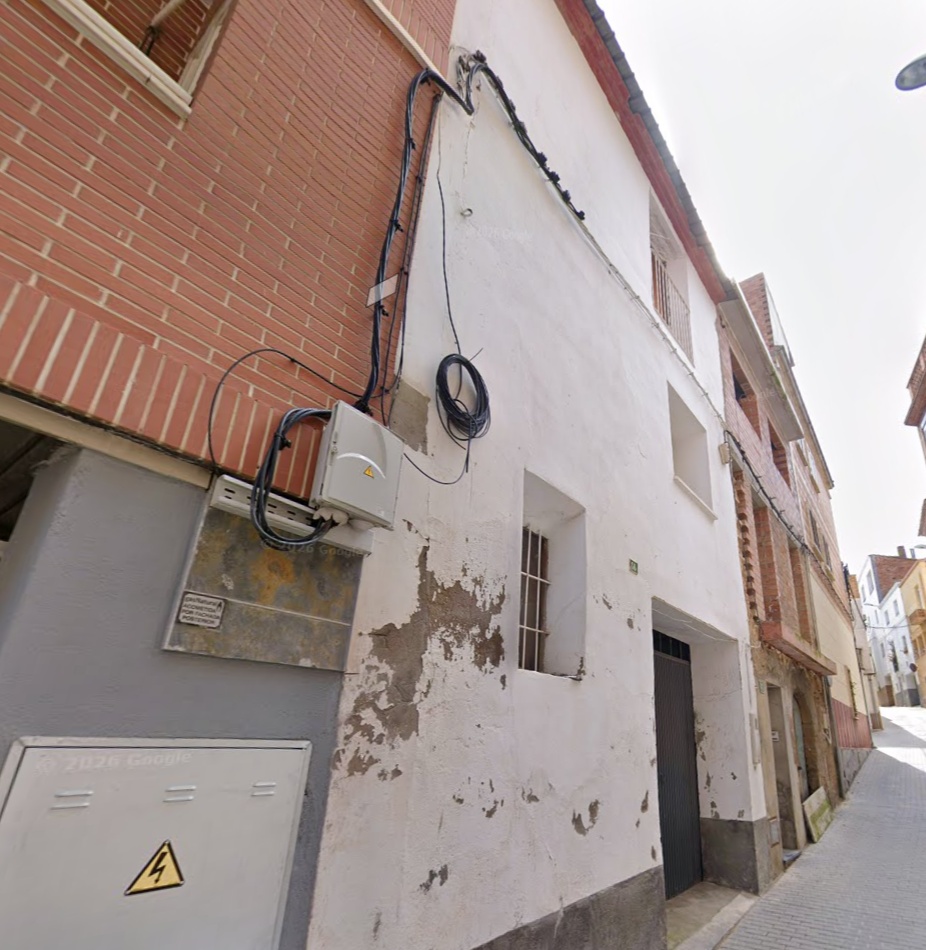 Garaje en calle del Mig, Alguaire, Lérida