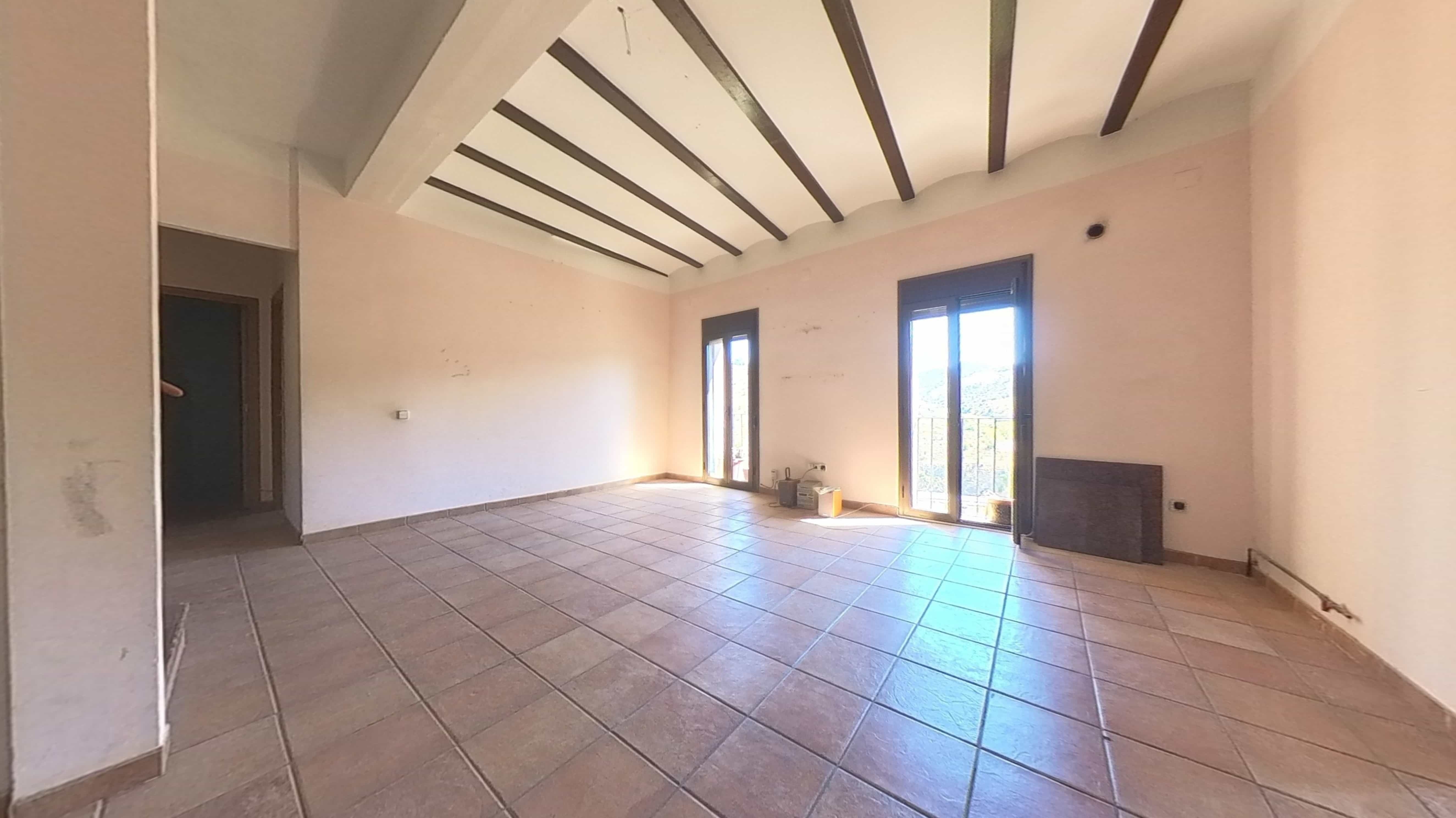 Chalet adosado en venta en calle Secares