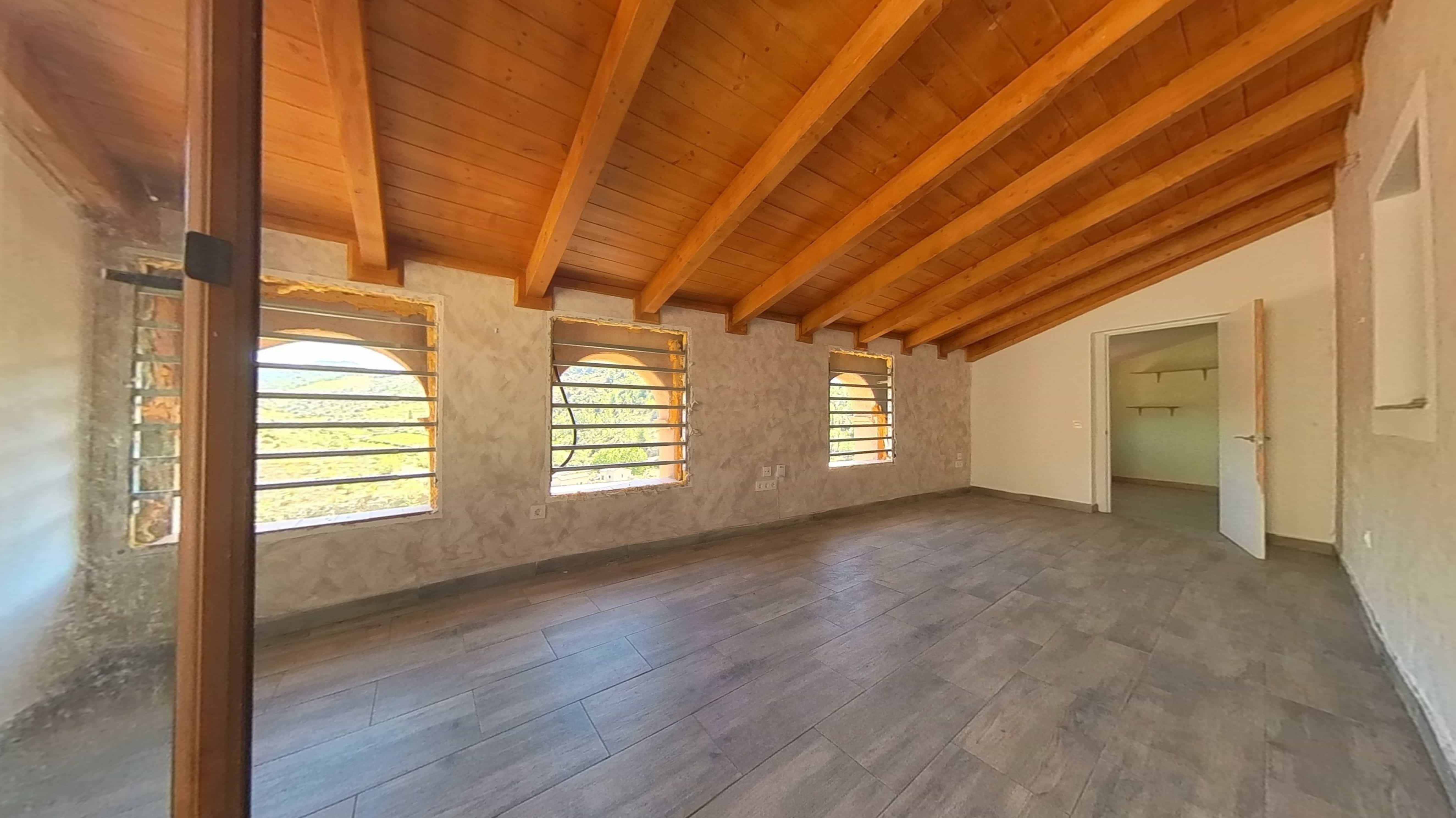 Chalet adosado en venta en calle Secares