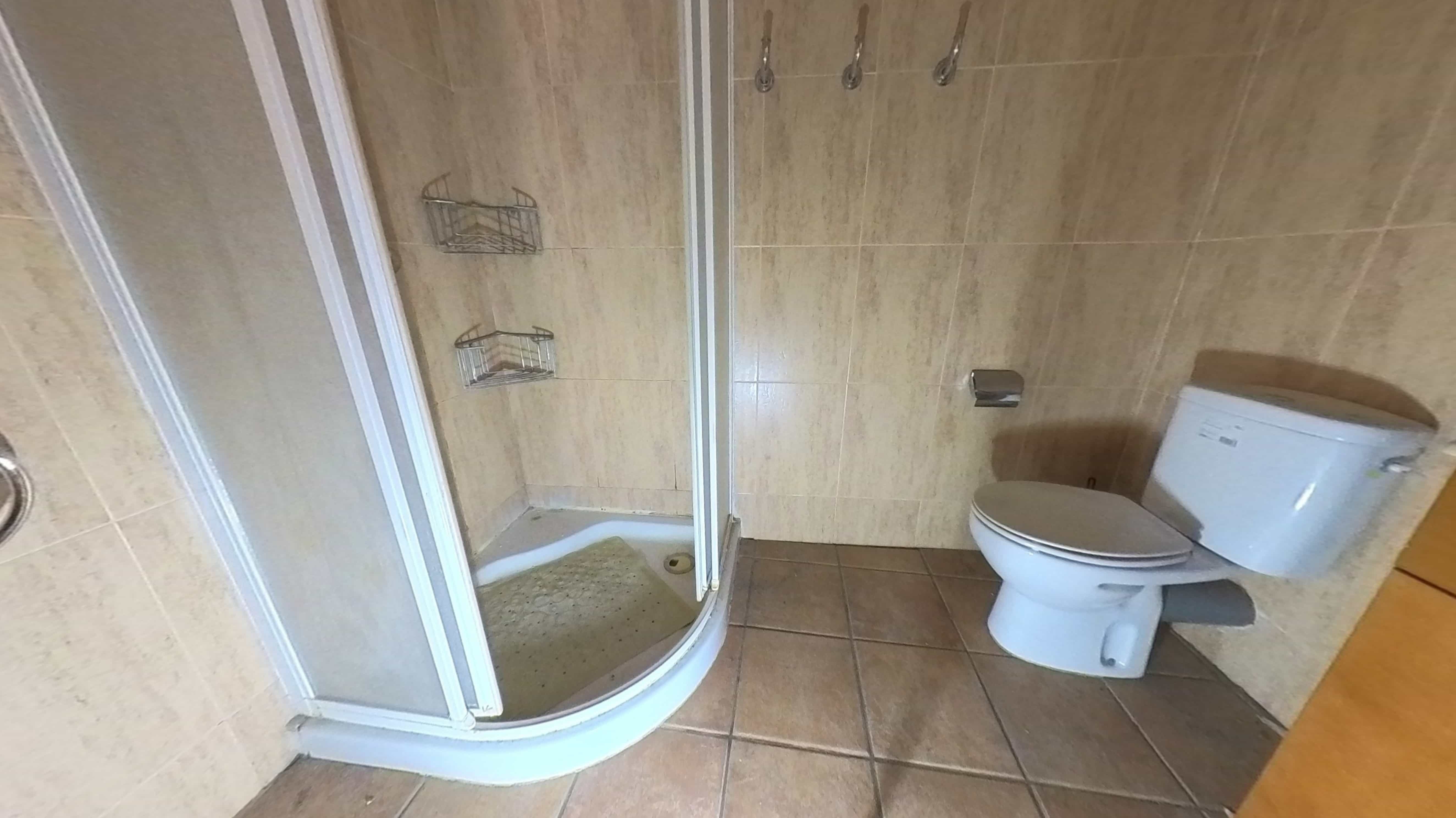 Chalet adosado en venta en calle Secares