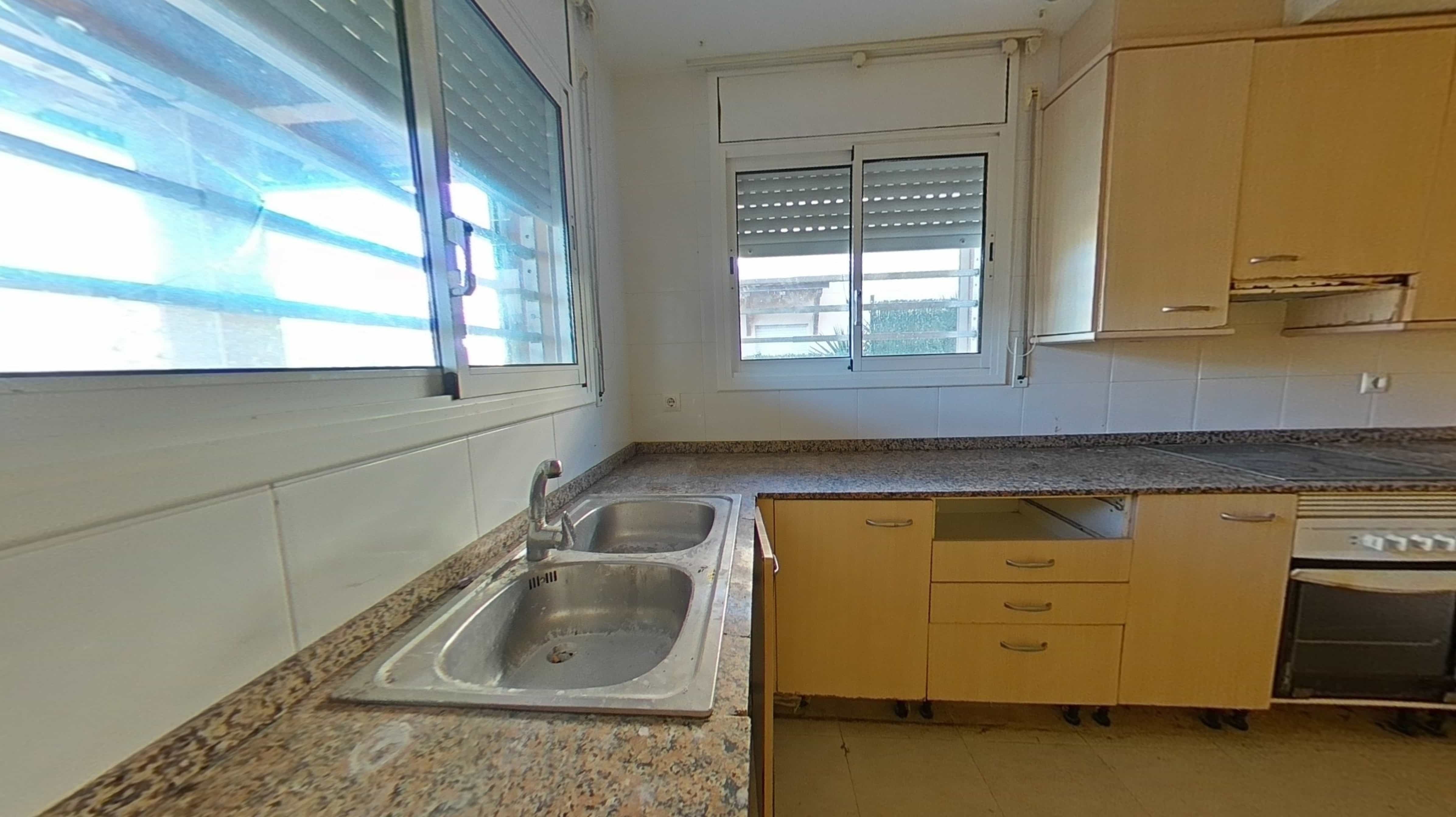 Chalet adosado en venta en avda Torre Dels Escipions