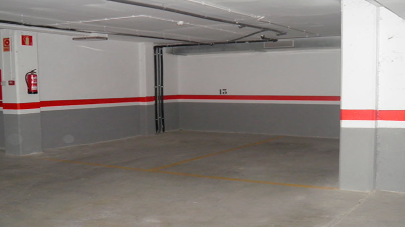 Garaje en venta en calle Valencia