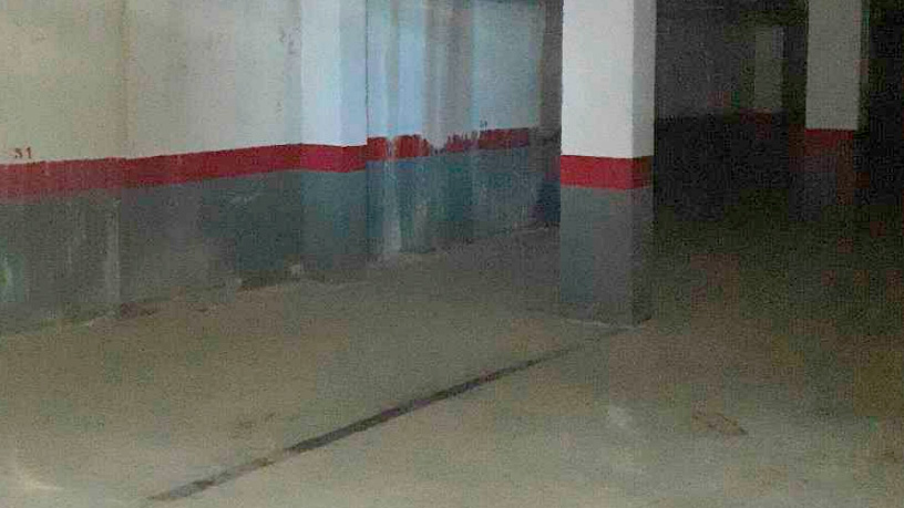Garage Dans Rue Compositor Pau Sicart, Arboç (l), Tarragona