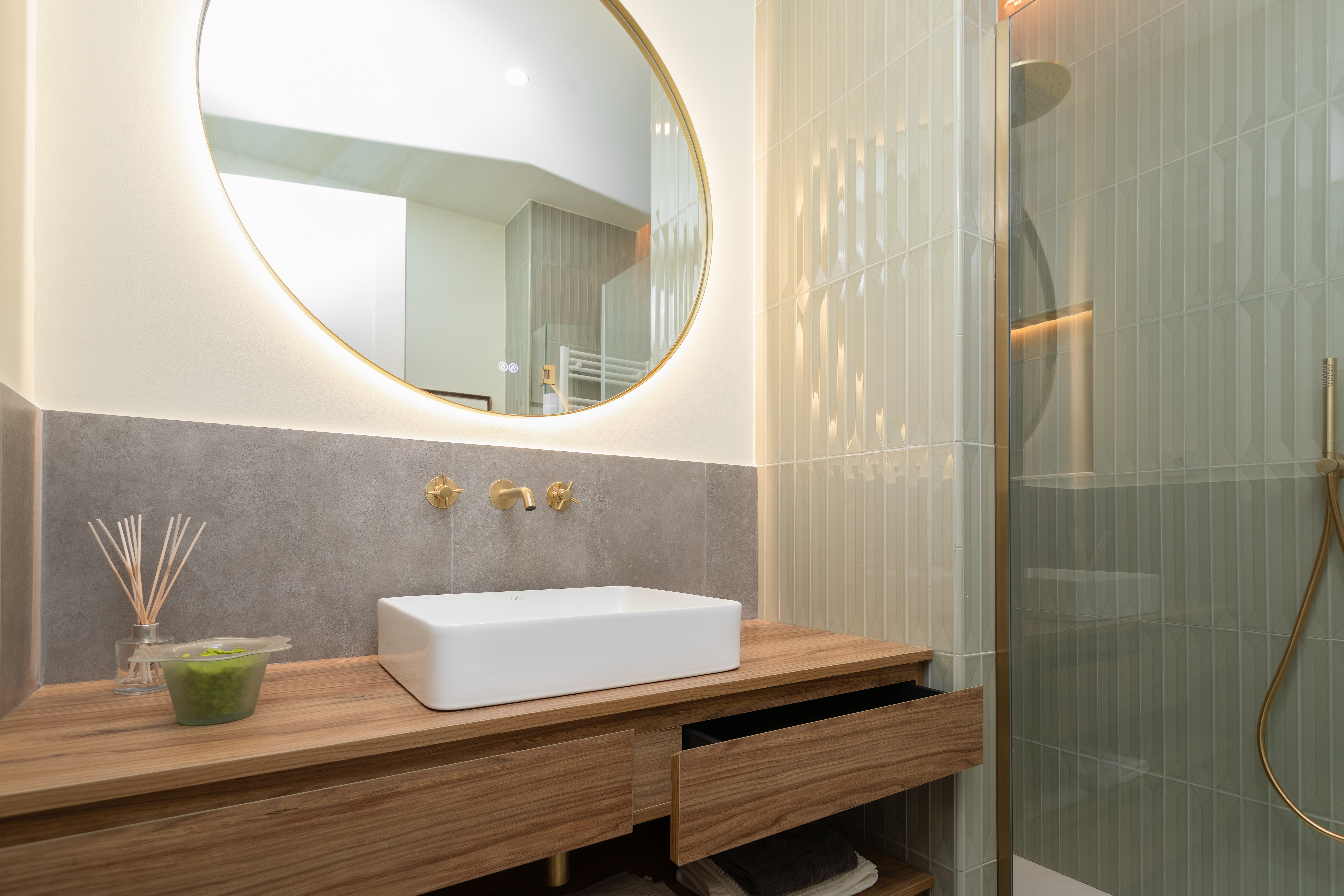 Flat for sale in avda Fernandez Latorre - Ed.cuatro Caminos