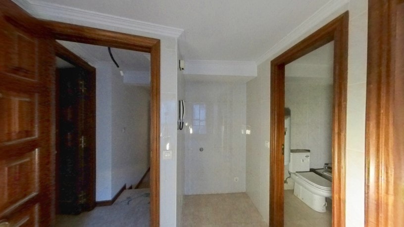 Commercial premises for sale in calle Santa Marta de Arriba