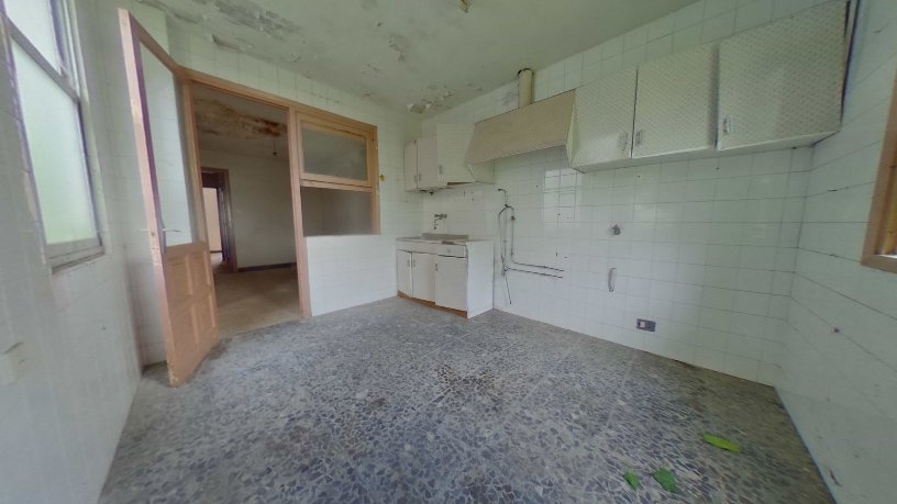 Inmueble en venta en calle Pintor Villalmil