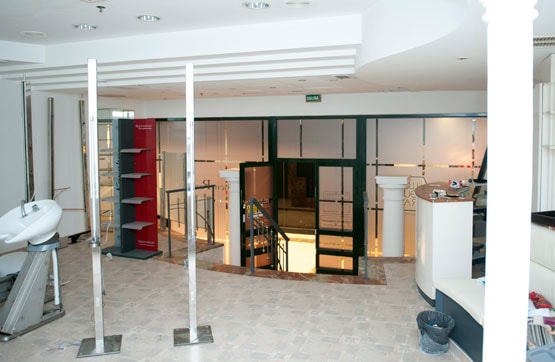 Local en venta en plaza America, C.c. Camelias
