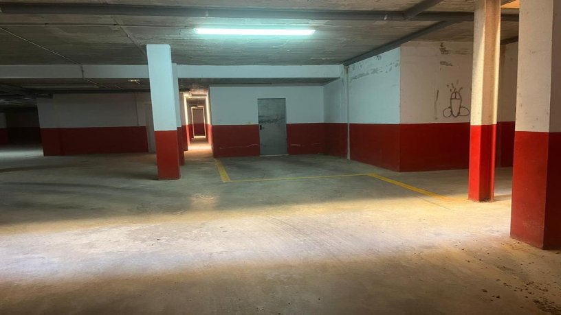 Garage for sale in calle Corts