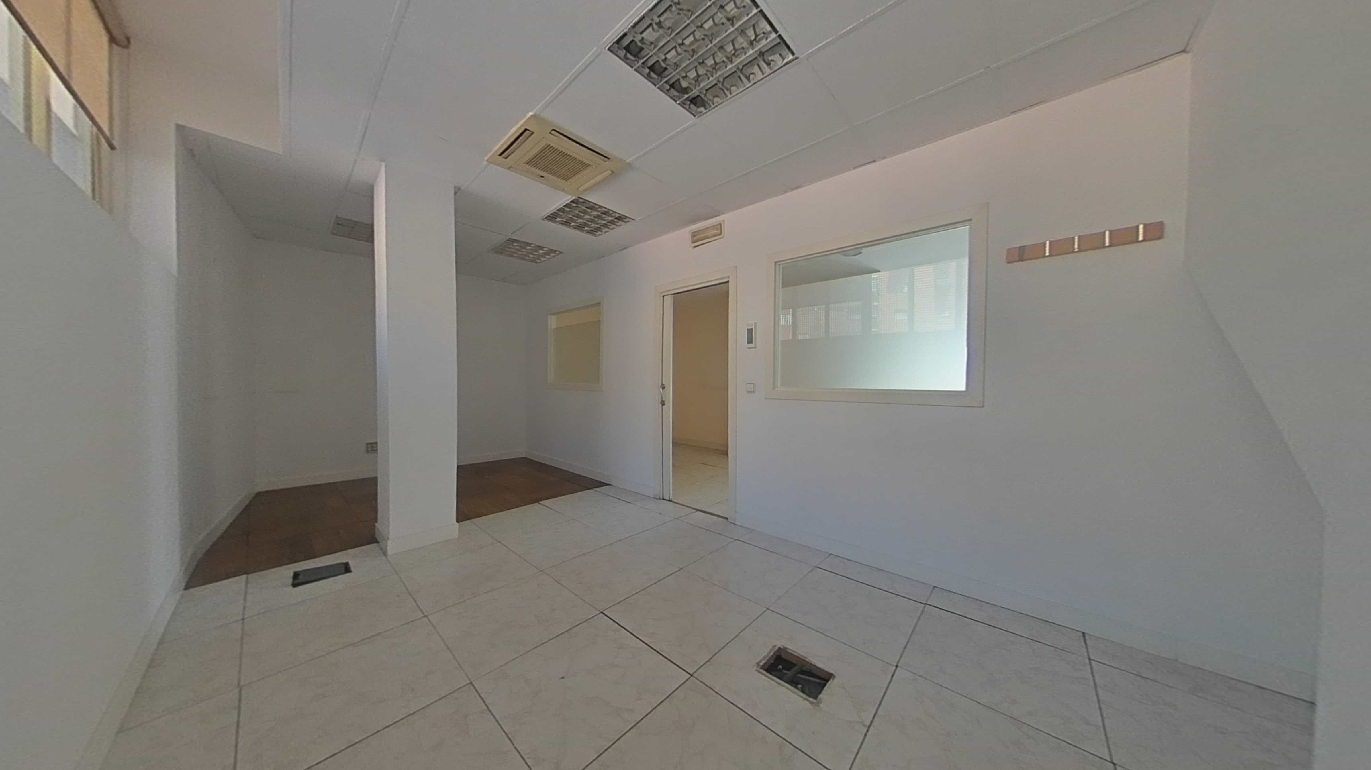 Office for sale in avda Del Pinar