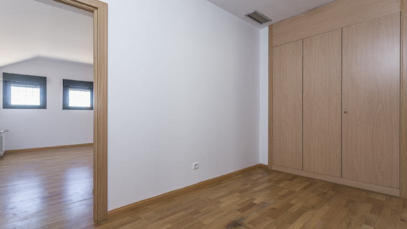 Chalet adosado en venta en calle Pilar Bardem