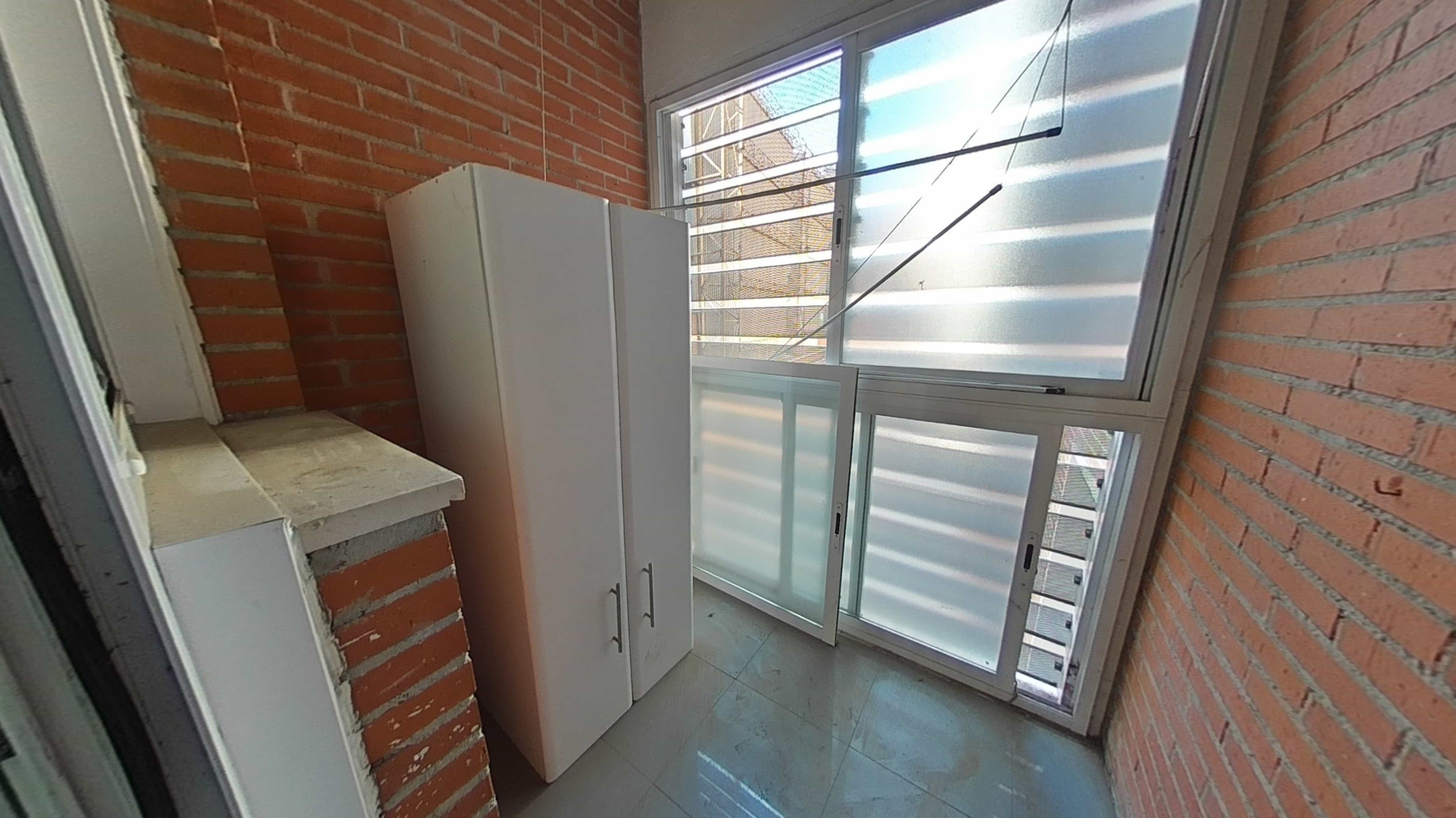 Piso en venta en calle Saavedra Fajardo