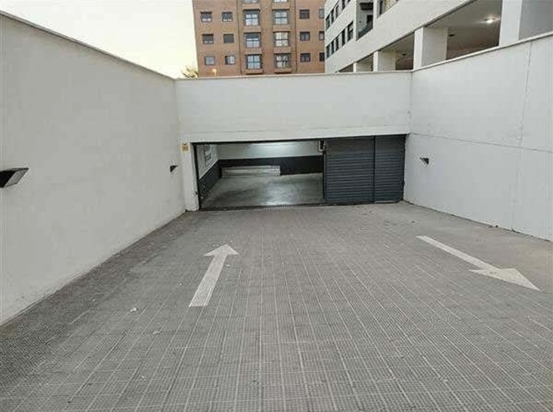 Garaje en venta en calle Nogal