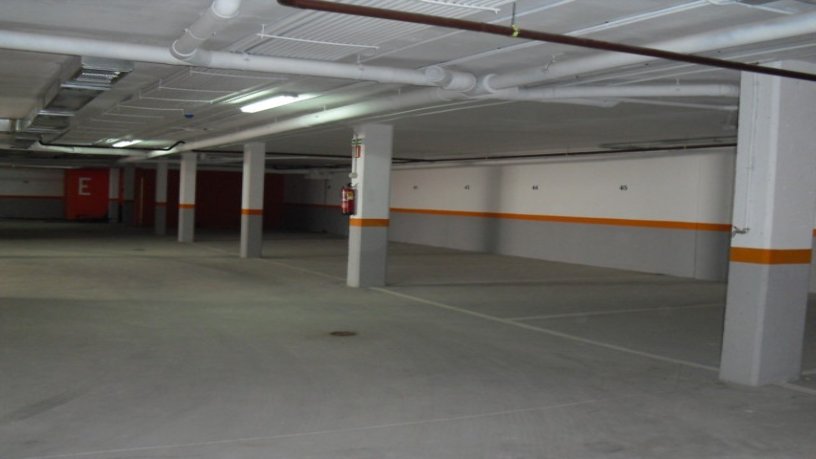 Garaje en venta en calle Jardines de los