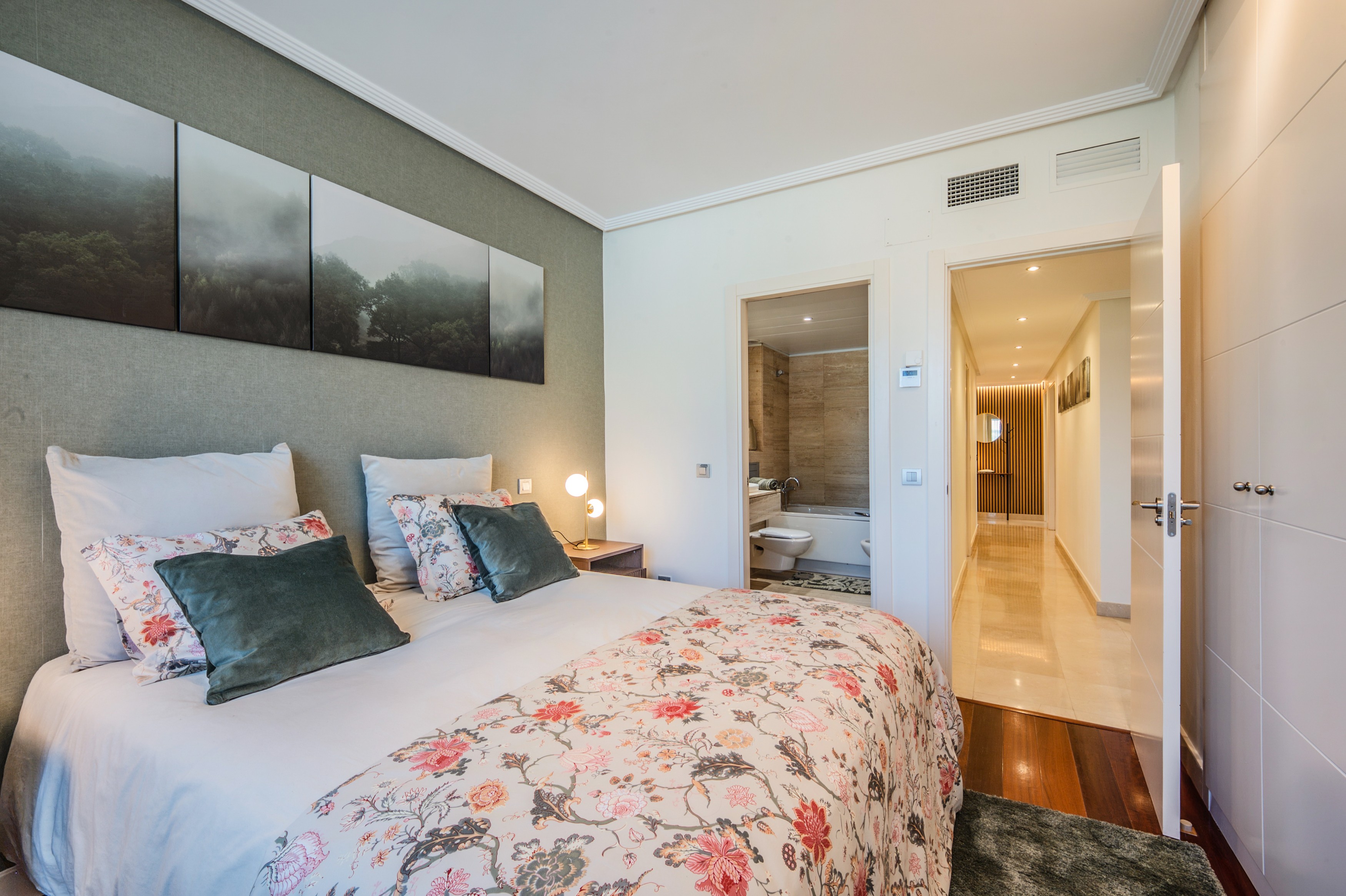 Piso en venta en calle Menendez Pidal