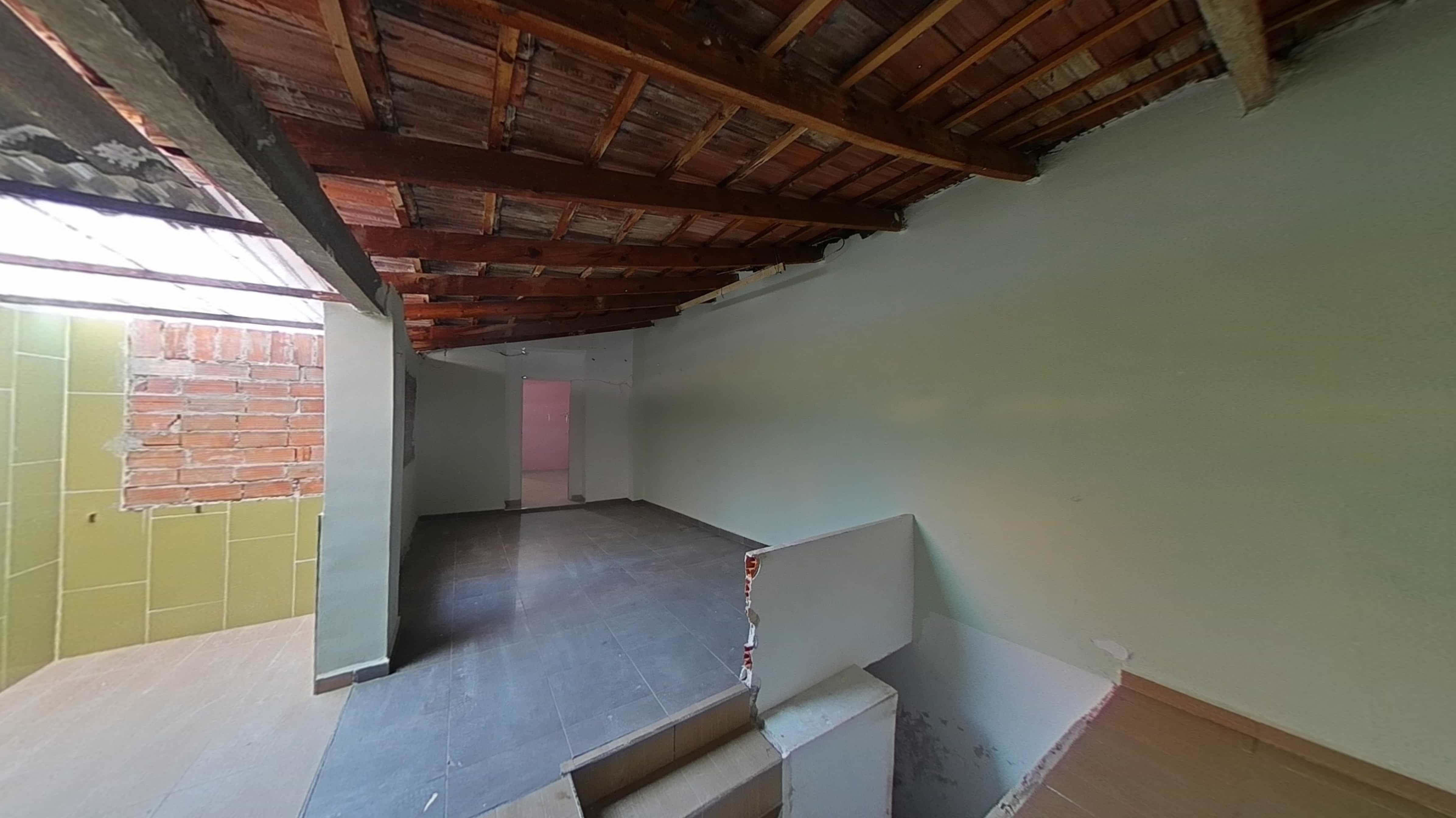 Chalet adosado en venta en calle Pasos