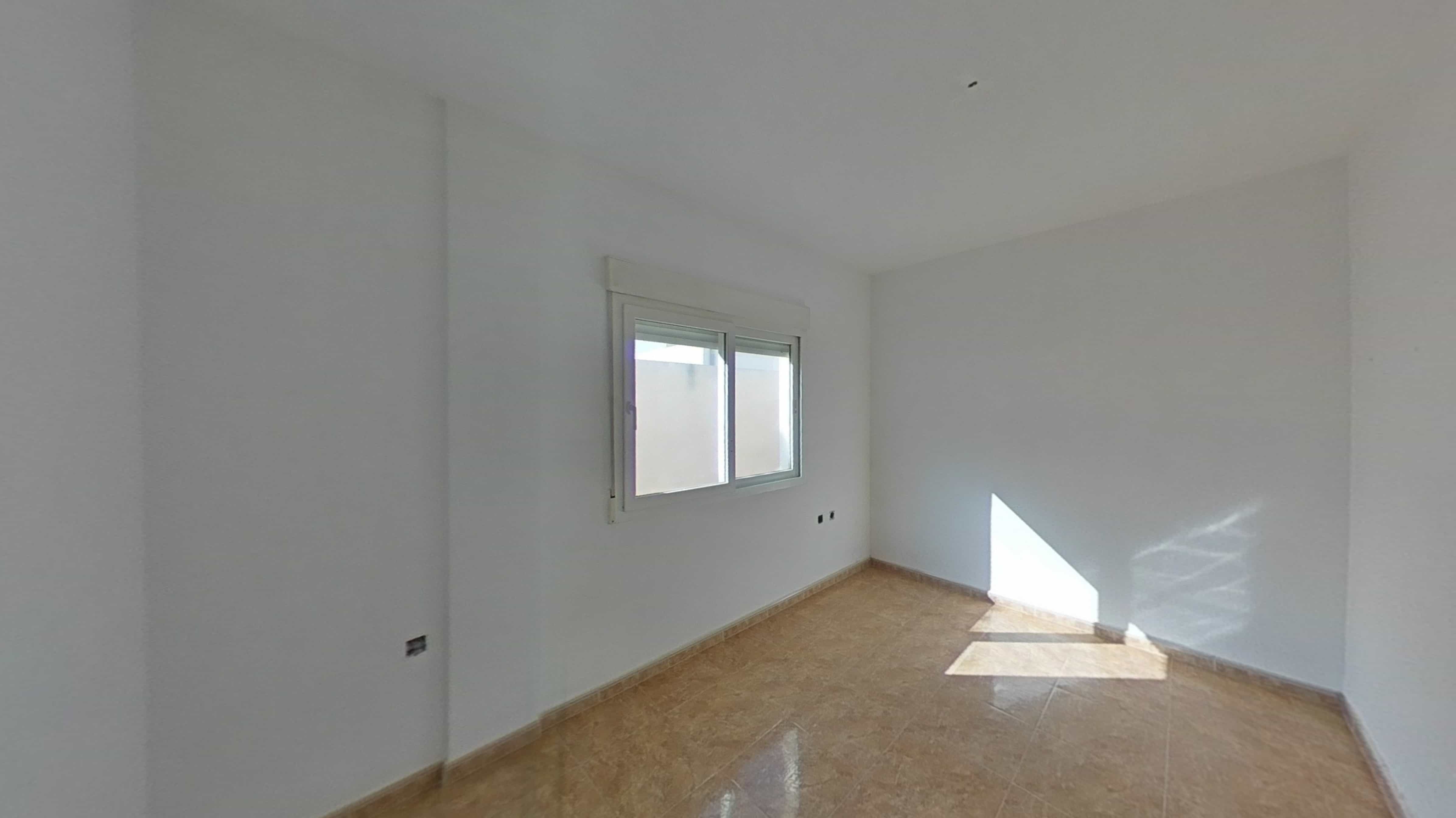 Chalet adosado en venta en calle Mapache