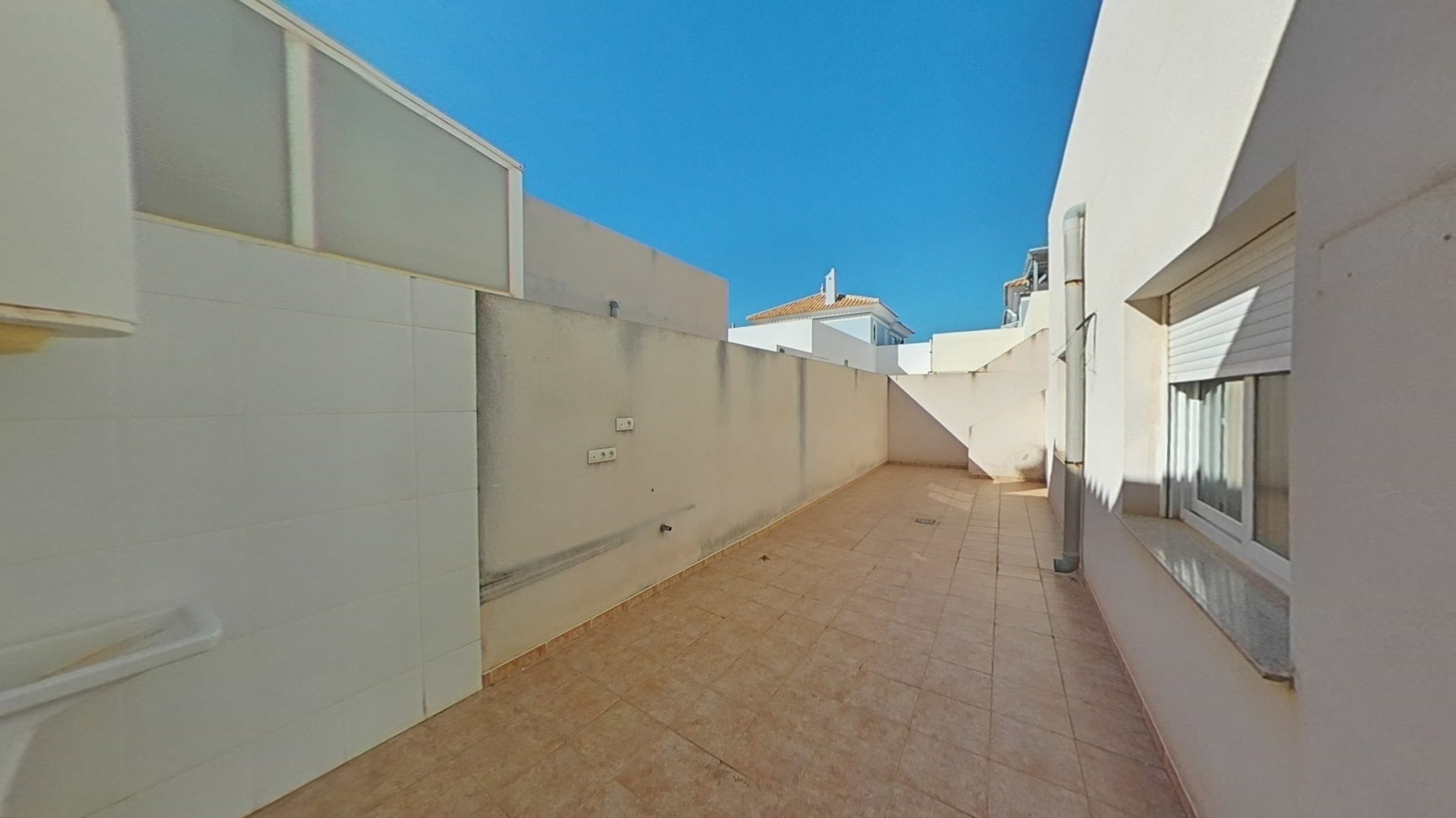 Chalet adosado en venta en calle Mapache