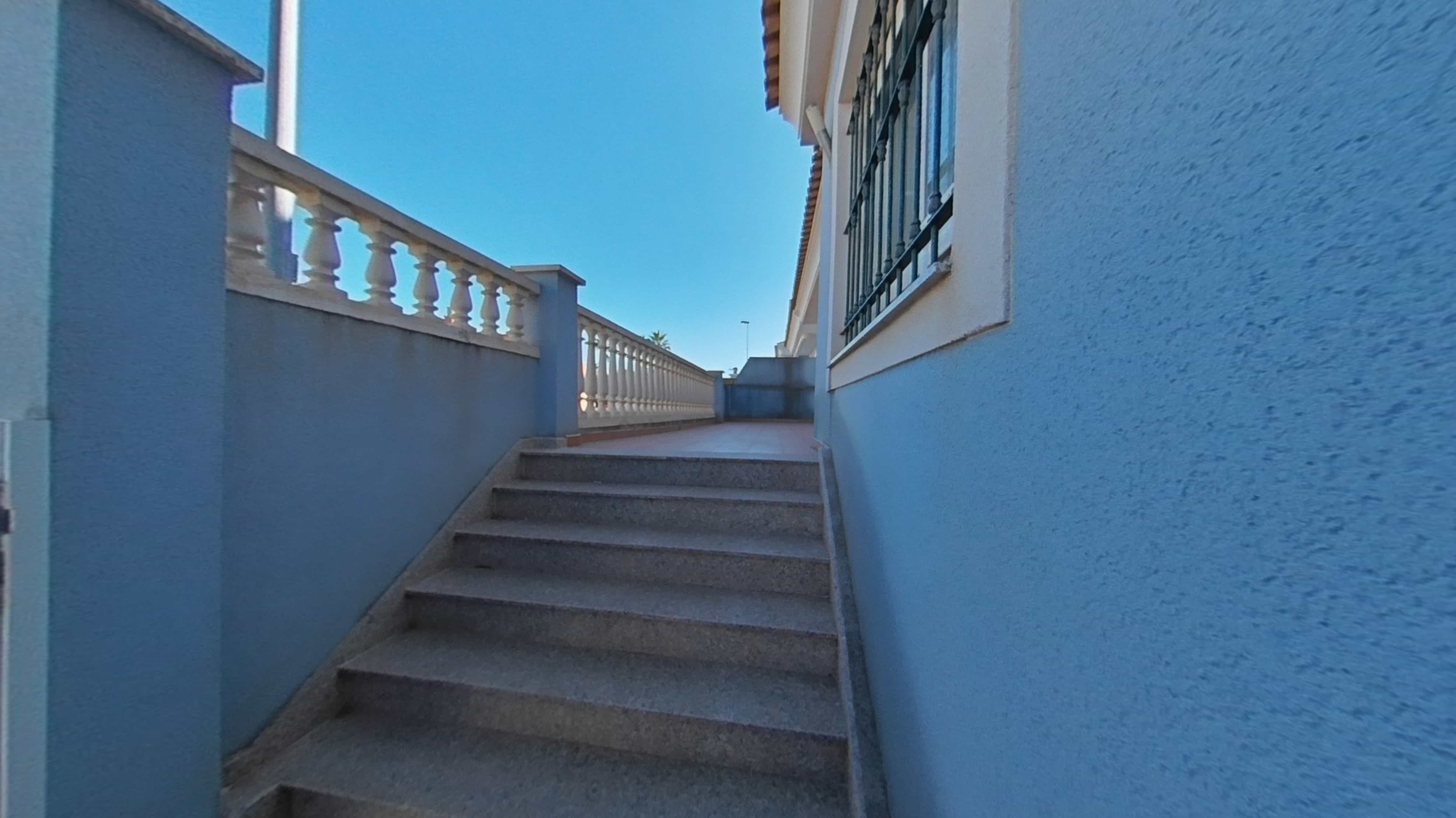 Chalet adosado en venta en calle Mapache